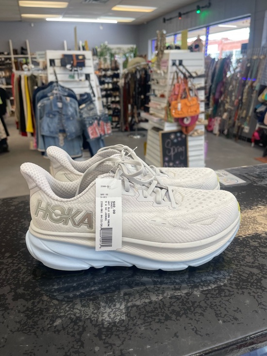 Hoka Shoes - Hoka Women's White/Cream Sneakers